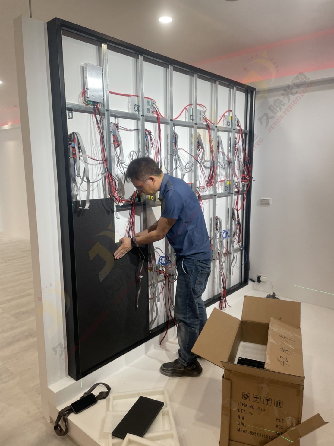 久映光電LED屏電視牆P2.5高刷 224X208CM 實拍影片  Indoor LED displays